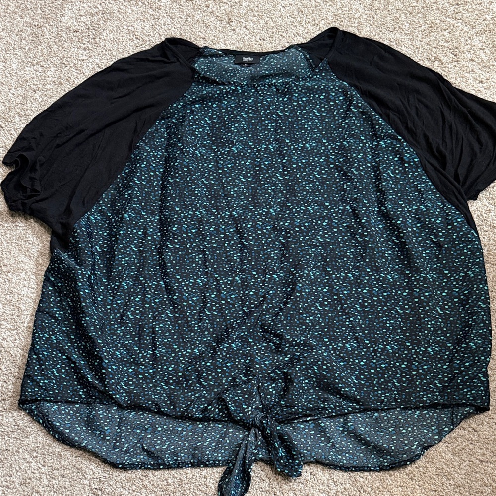 Massimo Oversize Black and Blue Speckled Short Sleeve Top
